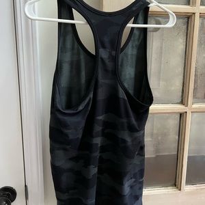 Athleta black camo running tank, size 4, EUC